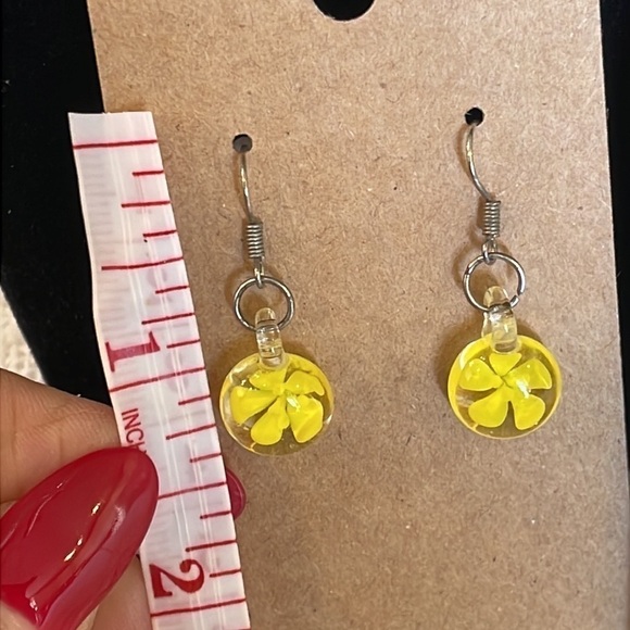 💐5/25 glass yellow flower art bead puffy silver tone stud earrings dangle - Picture 6 of 8
